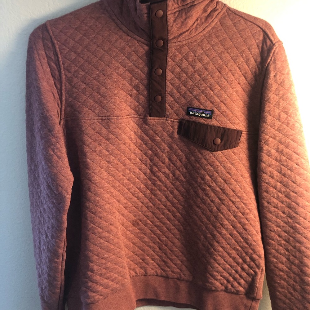 Patagonia maroon button up!